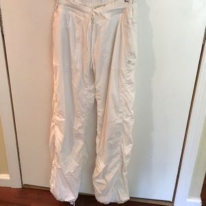 Lululemon pants tie and waist and botttom of leg